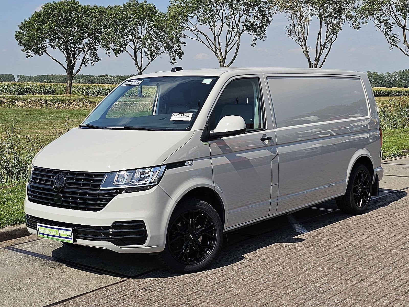 VOLKSWAGEN TRANSPORTER 2.0 TDI t6.1 150pk l2h1 autm, Auto's, Gebruikt, 4 cilinders, 150 pk, Volkswagen