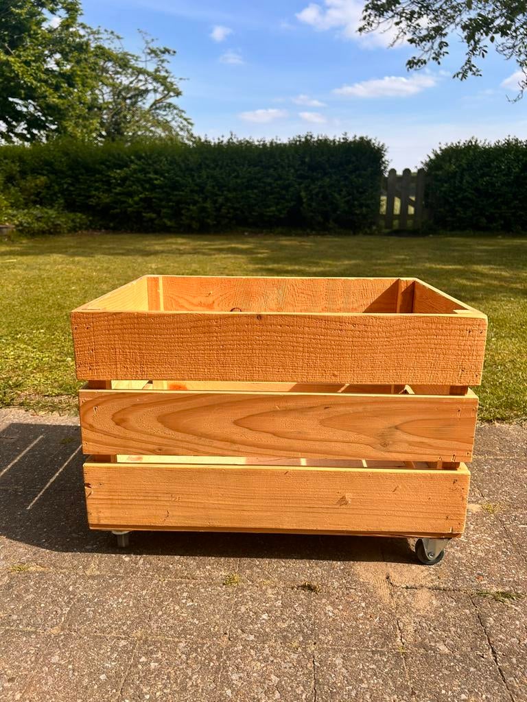 Houten kistje, opbergkist, speelgoedkist, met wieltjes, Doe-het-zelf en Verbouw, Kratten en Dozen, Ophalen, Zo goed als nieuw