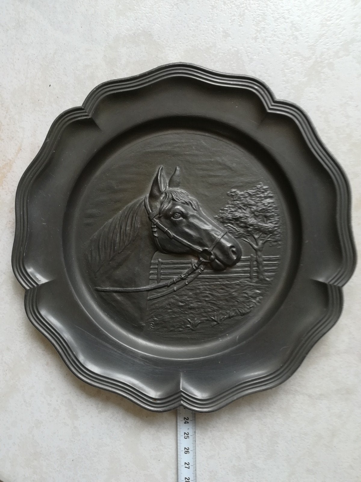 Een mooi tinnen (wand) bord met paardenhoofd in reliëf.
De d, Antiek en Kunst, Ophalen of Verzenden
