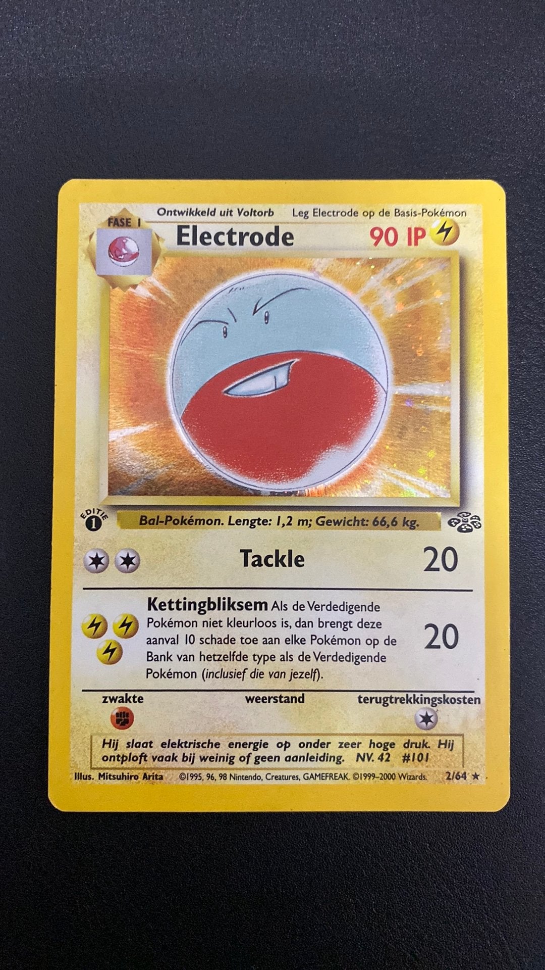 Pokemon electrode 2/64 holo jungle 1st editie nederlands, Ophalen of Verzenden, Gebruikt, Losse kaart