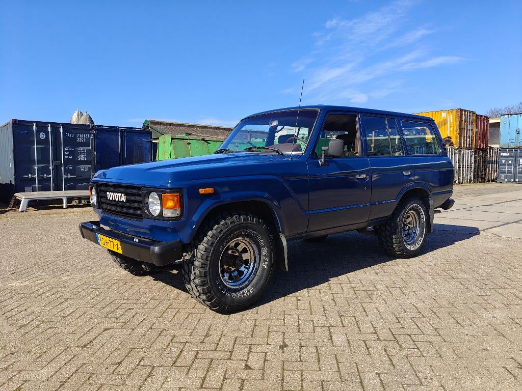 Toyota Landcruiser HJ60 1981 Wegenbelasting /milieuzone vrij, Auto's, Trekhaak, Blauw, Leder en Stof, Bruin