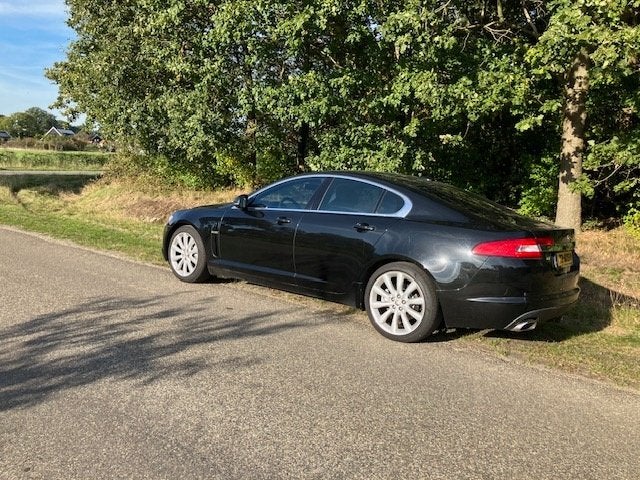 Jaguar XF 3.0 V6 AUT 2010 Zwart, Auto's, Automaat, Achterwielaandrijving, Zwart, 1850 kg