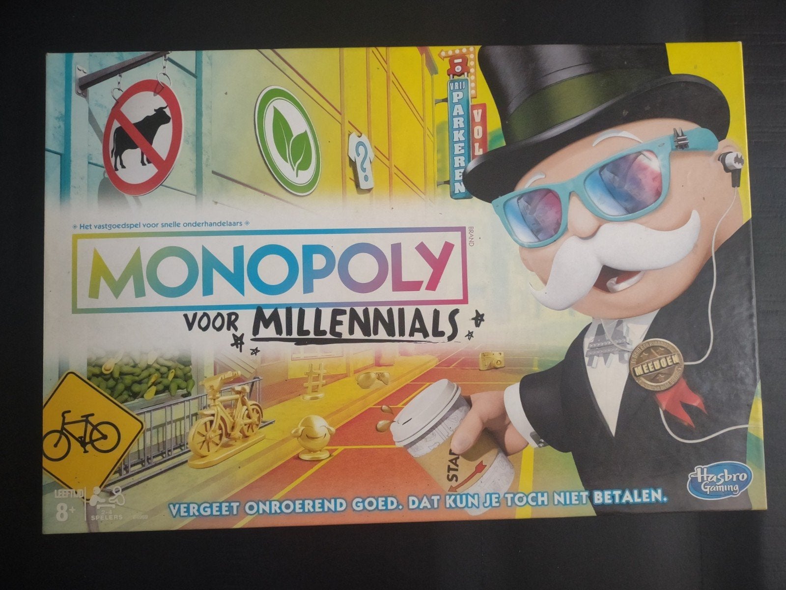 Monopoly voor Millenials - bordspel van Hasbro, Een of twee spelers, Ophalen of Verzenden, Zo goed als nieuw, Hasbro