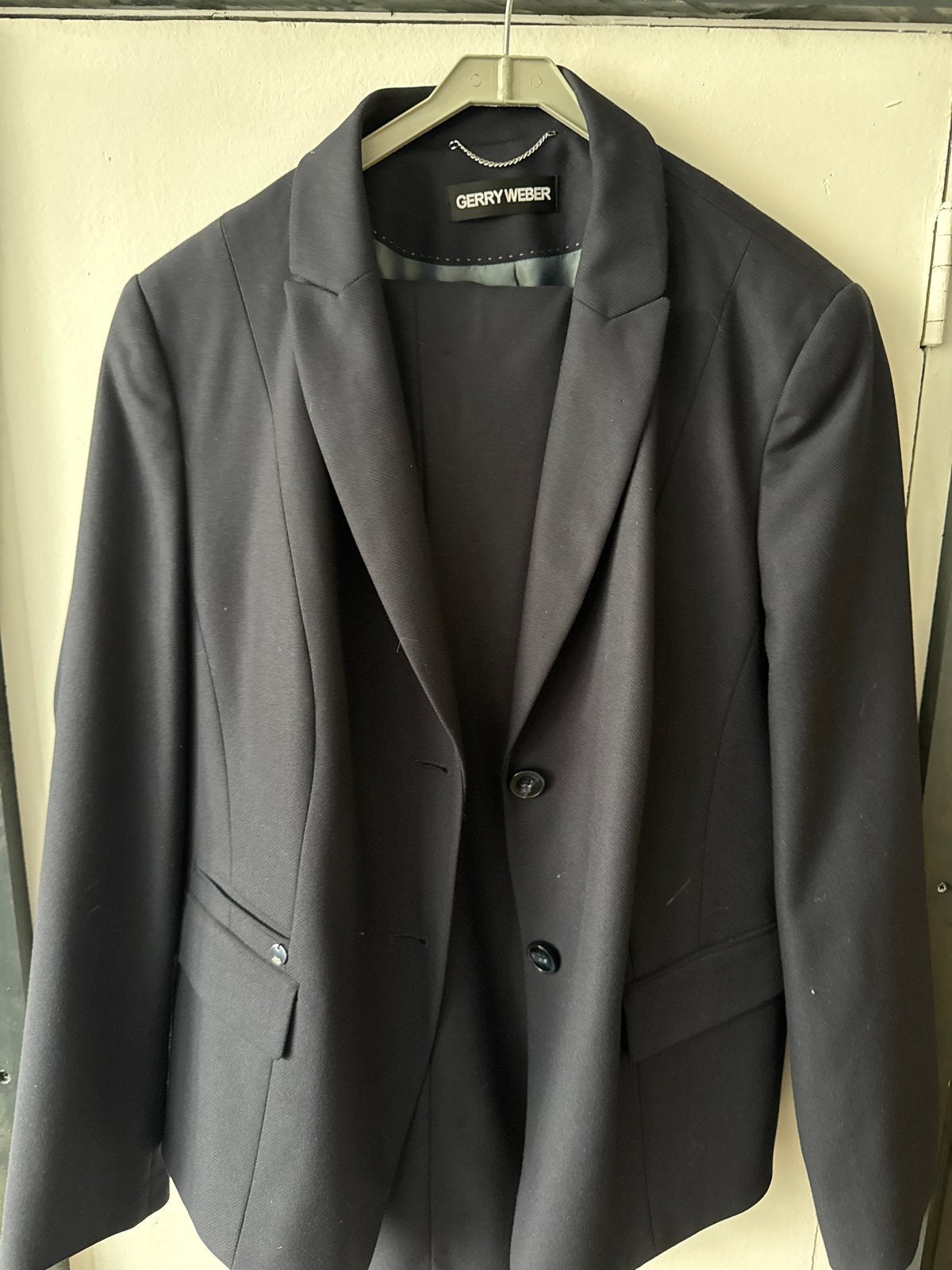 Gerry Weber Kostuum/Pak - Donkerblauw, Maat 38/40 (M), Kleding | Dames, Jasjes, Kostuums en Pakken, Maat 38/40 (M), Kostuum of Pak