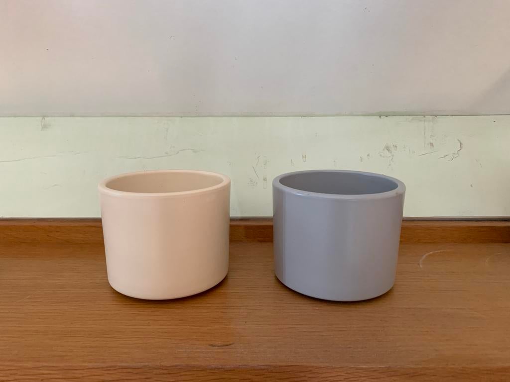 Set van 2 bloempotjes - crème en grijs, Overige materialen, Rond, Binnen, Ophalen of Verzenden