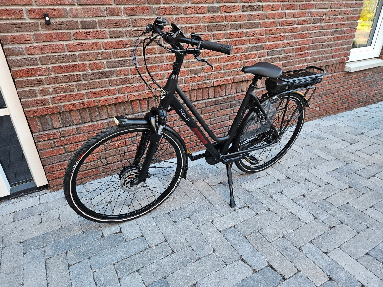 Stella Vicenza. Nog geen 2 jaar oud. 473 km! Ook als set., Zo goed als nieuw, 51 tot 55 cm, 50 km per accu of meer, Ophalen