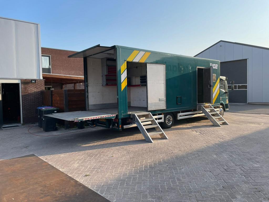 Iveco vrachtwagen camper / motorsport / tiny house, Particulier, Diesel