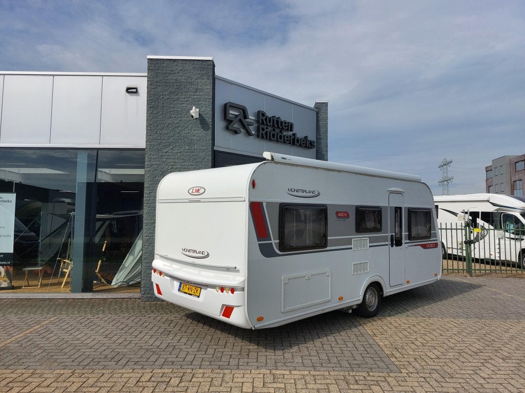 LMC Musica 490 E, Caravans en Kamperen, Fietsenrek, Rondzit, Bedrijf, 5 tot 6 meter