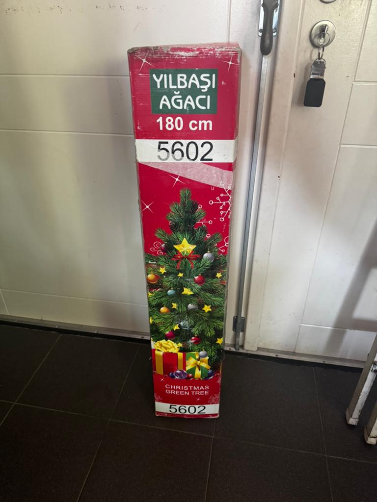 Kerstboom 180 cm, Ophalen, Zo goed als nieuw