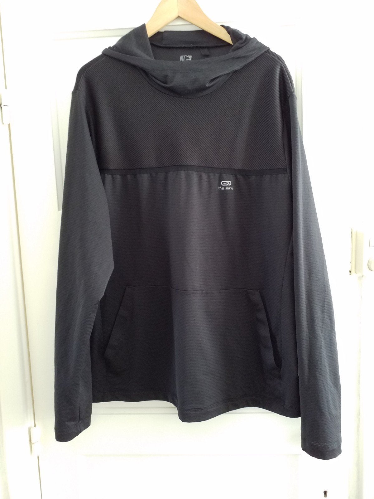 Sportshirt Decathlon maat 2XL ( in nieuwstaat ), Kleding | Heren, Overige typen, Zwart, Ophalen of Verzenden, Zo goed als nieuw