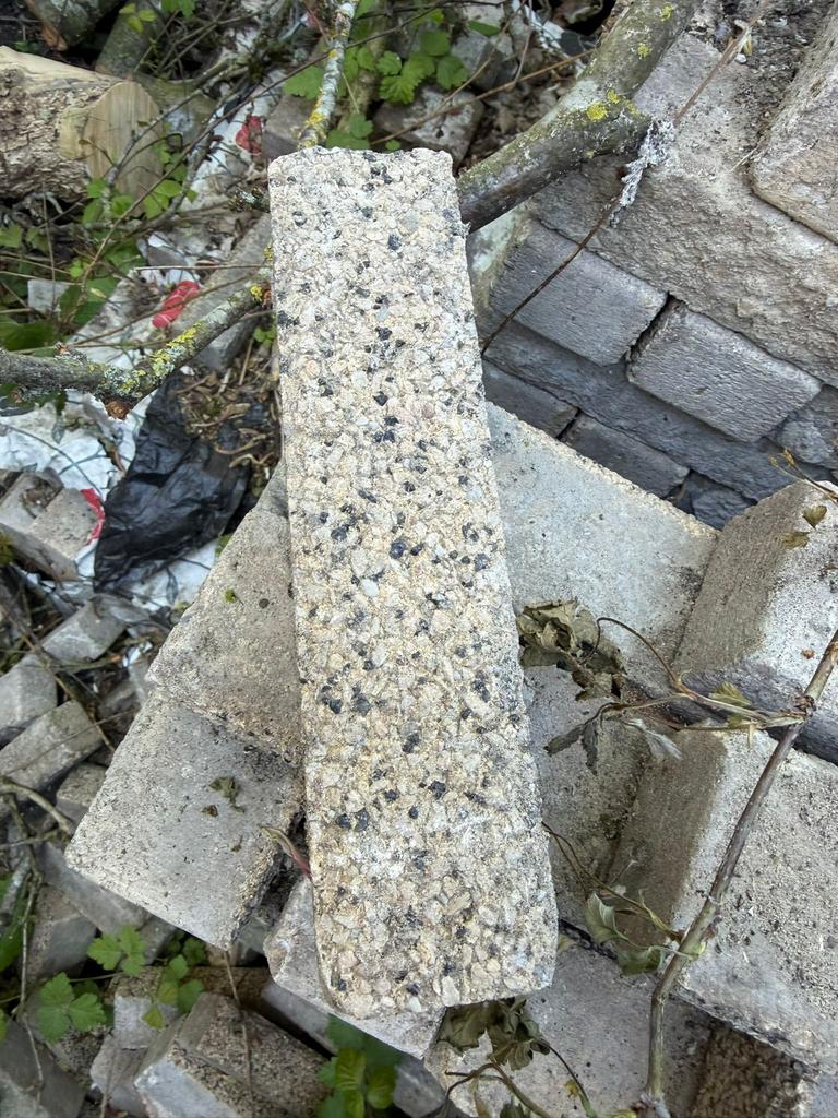 Gratis ophalen - waalformaat klinkers 30-40m2, Tuin en Terras, Tegels en Klinkers, Ophalen, Klinkers, Zo goed als nieuw, 10 m² of meer