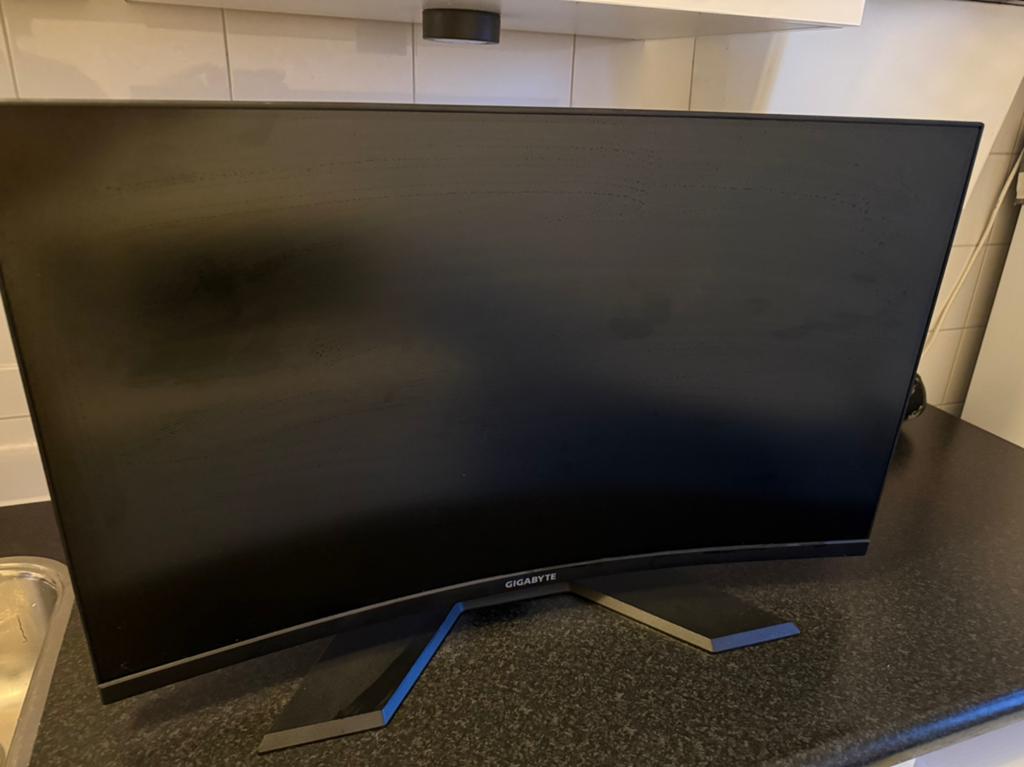 Gigabyte M32QC Curved 32” QHD Gaming Monitor – 165Hz, HDMI, Curved, VA, Zo goed als nieuw