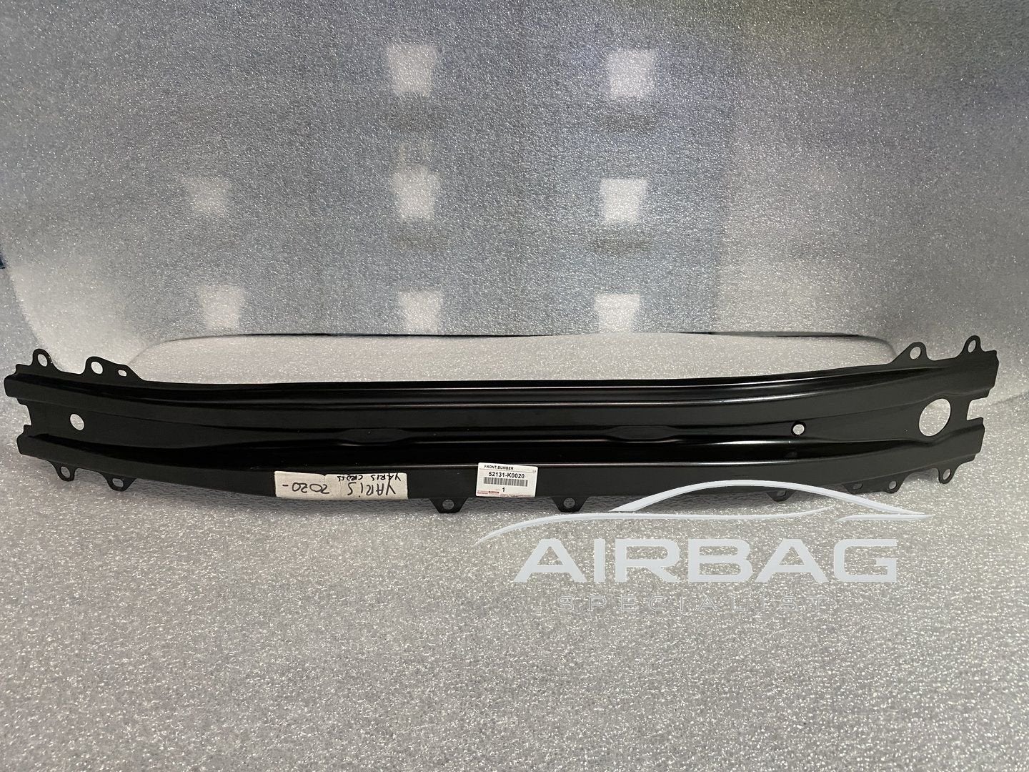 Toyota Yaris/Yaris Cross 2020+ BUMPERBALK 52131-K0020 52131K, Gebruikt, -, -, Ophalen of Verzenden