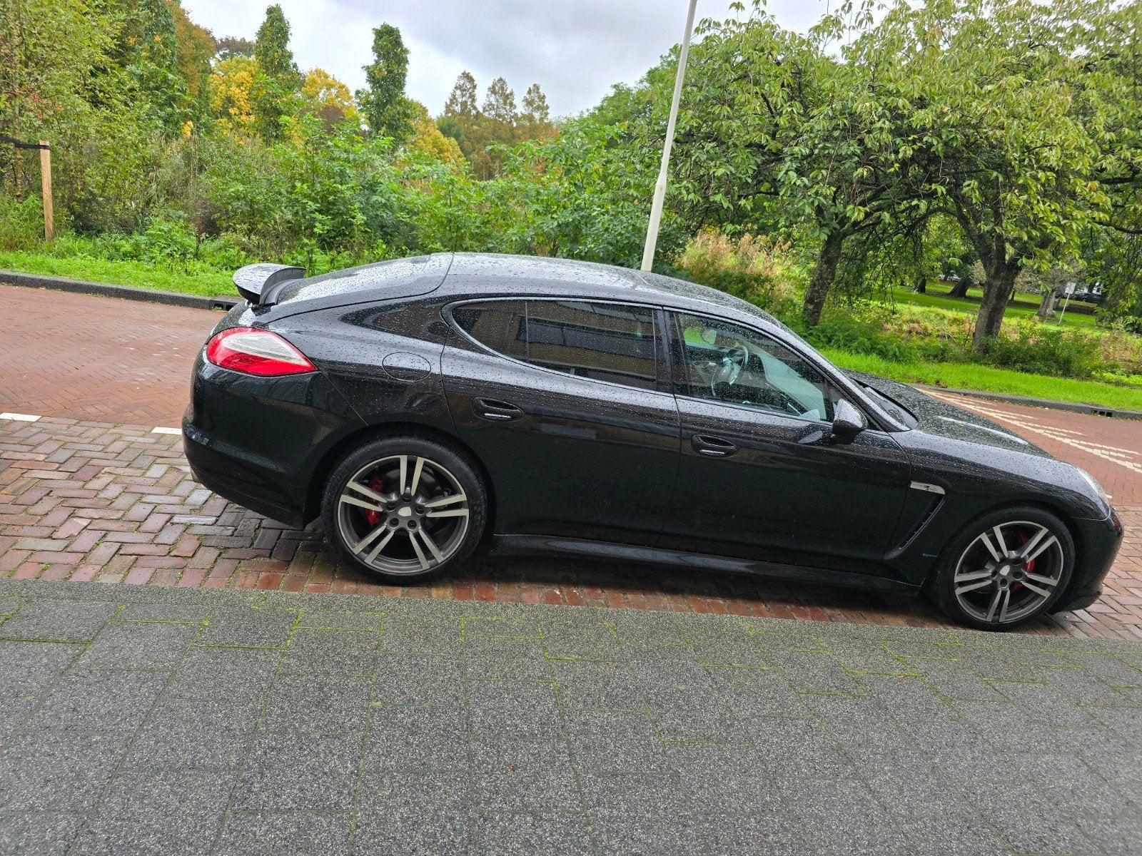 Porsche Panamera 3.0 Diesel Tiptronic S 2011 Zwart, Auto's, Automaat, 241 €/maand, 4 stoelen, Zwart