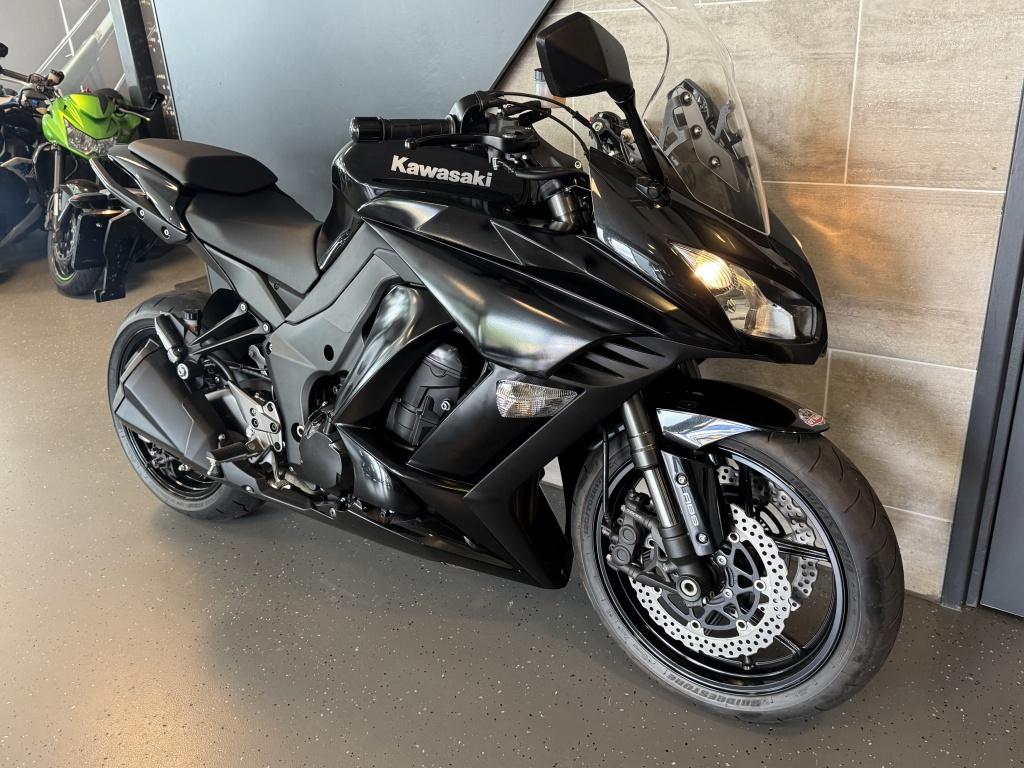 Kawasaki Tour Z 1000 SX ABS (bj 2015), Motoren, 1-1, Kawasaki‑cho
673‑8666  Akashi‑shi, JP, Kawasaki, Bedrijf, Meer dan 35 kW