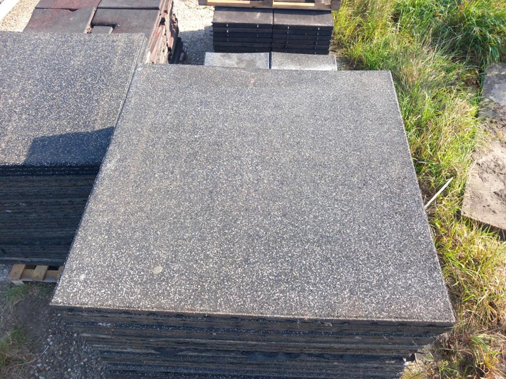 52 Rubber matten 100x100x3, Tuin en Terras, Tegels en Klinkers, Ophalen, Gebruikt, -, -