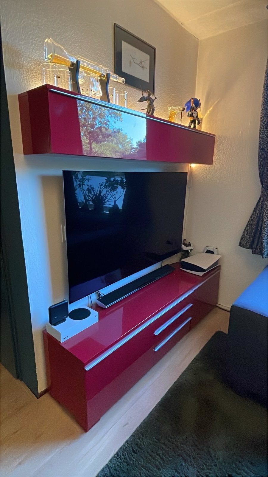 Moderne hoogglans rode tv-meubelset met wandkast, Huis en Inrichting, Kasten | Televisiemeubels, Ophalen, Kunststof, Gebruikt