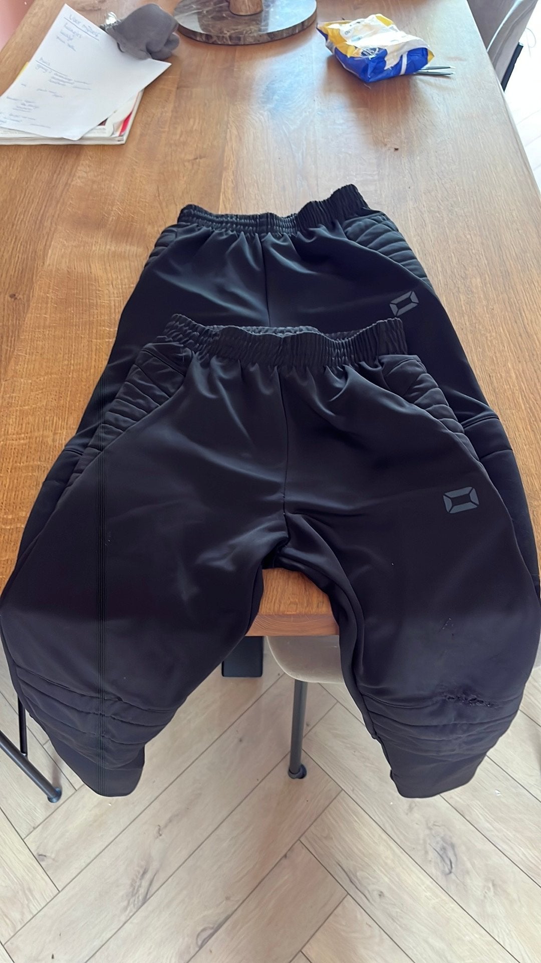 2x keepers broek maat 152, Twee personen