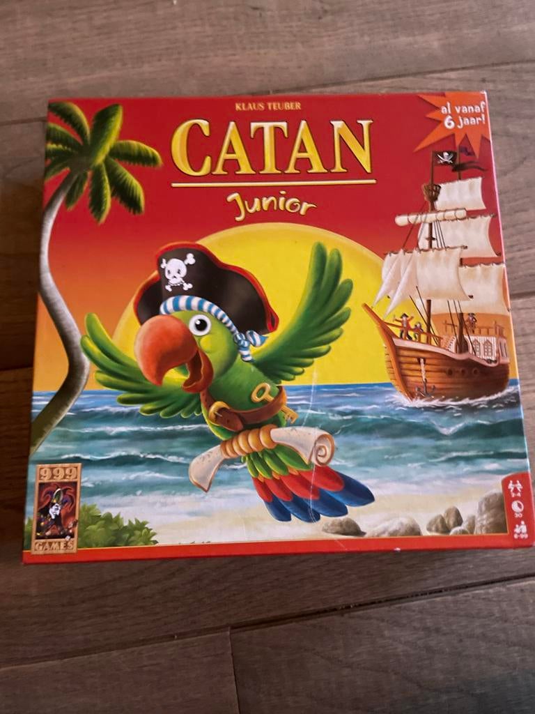 Catan Junior, Drie of vier spelers, Ophalen of Verzenden, Zo goed als nieuw