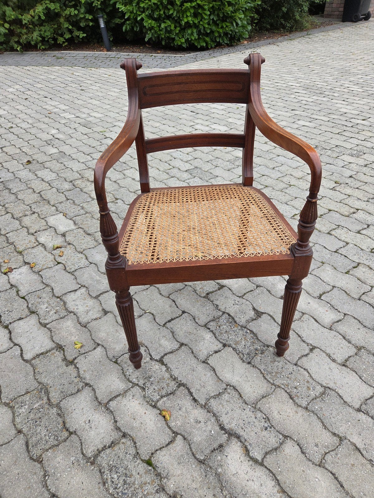 Antieke houten stoel met rieten zitting, Antiek en Kunst, Antiek | Meubels | Stoelen en Banken, Ophalen