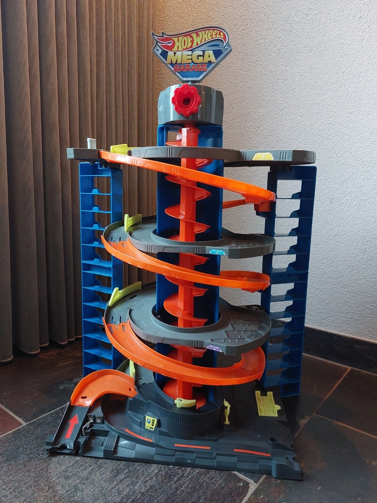 Hot Wheels City Mega Garage, Ophalen, Zo goed als nieuw, Handmatig, Hot Wheels