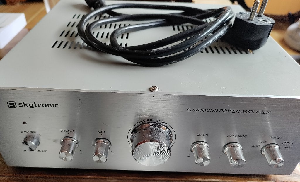 Skytronic audio versterker, Zo goed als nieuw, Ophalen, Overige merken, Minder dan 60 watt