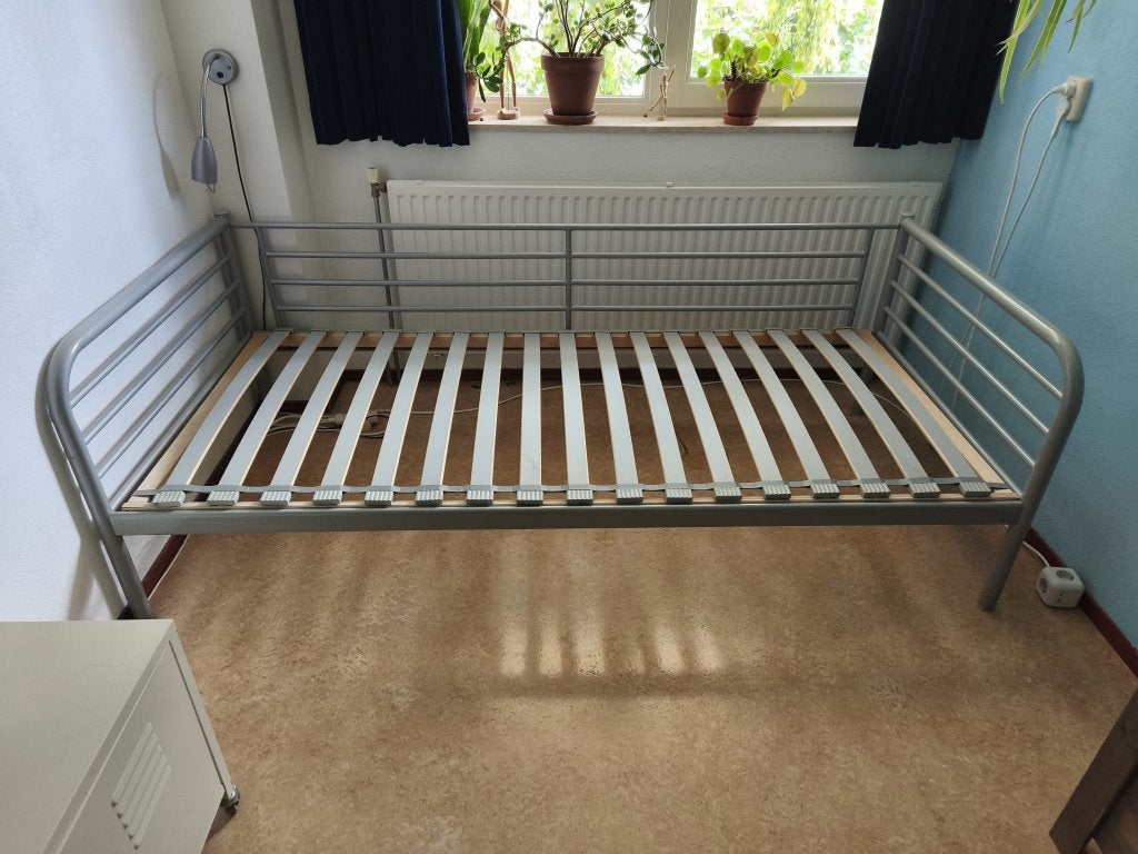 Tromso IKEA bed, Ophalen, 90 cm, Eenpersoons, Zo goed als nieuw