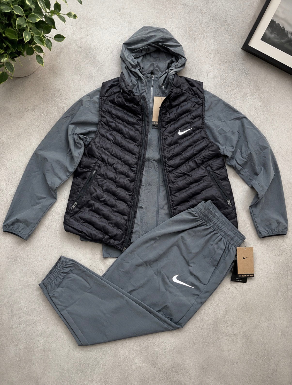 Nike Miller running trainingspak + bodywarmer. - Maat S, Kleding | Heren, Sportkleding, Nieuw, Ophalen of Verzenden, Grijs, Algemeen