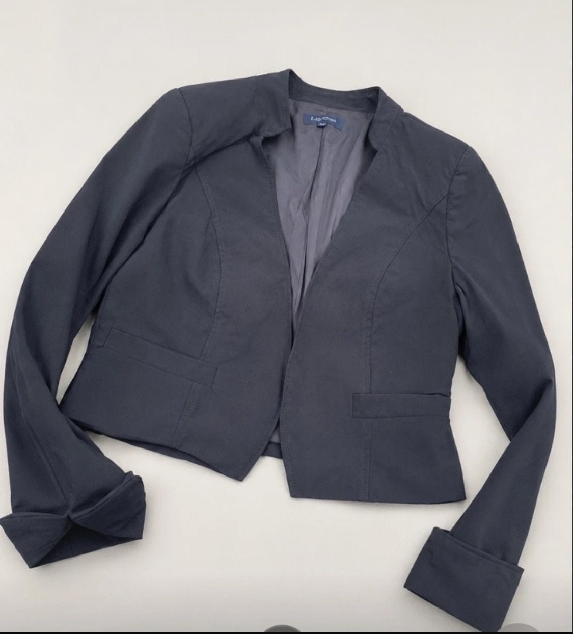 Zwart kort jasje - Elegant en veelzijdig - Lilytime, Zwart, Ophalen of Verzenden, Zo goed als nieuw, Jasje