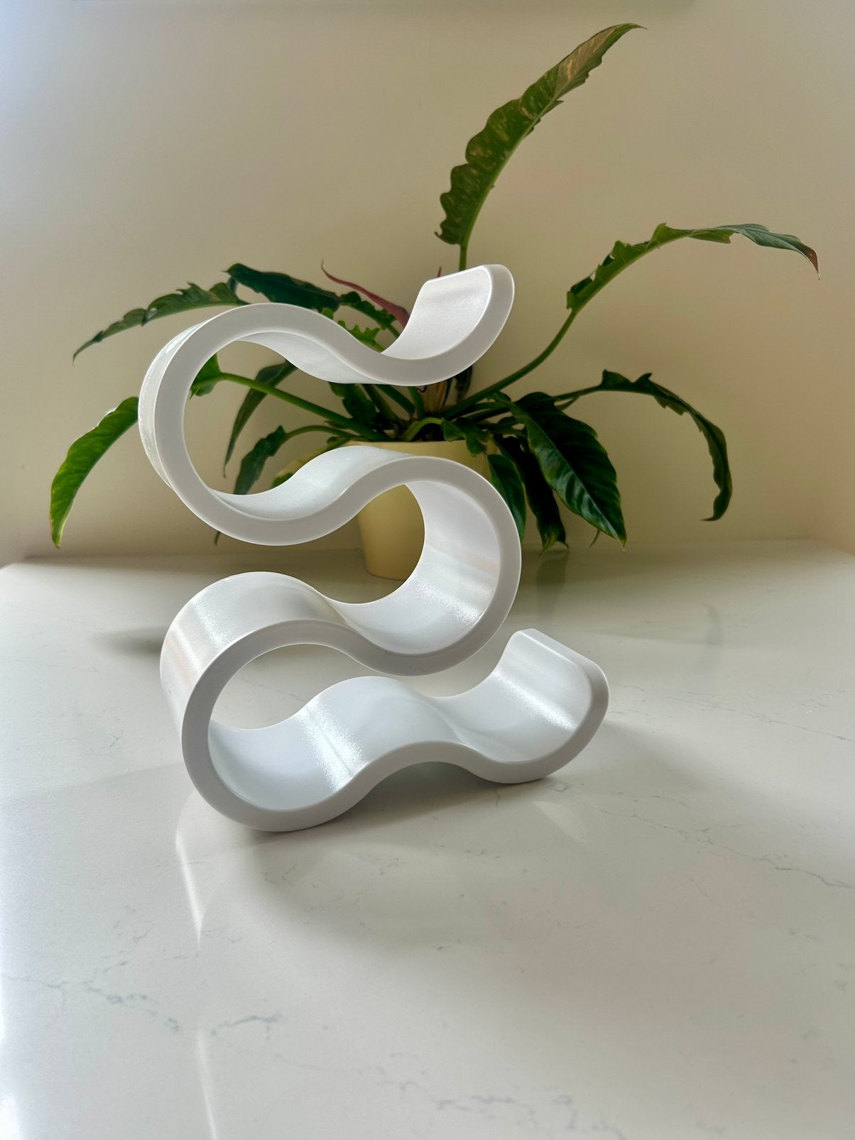 Nieuw! Boa wijnrek van Kozial. Wit kunststof design wijnrek, Kunststof, 5 tot 15 flessen, Nieuw, Ophalen of Verzenden