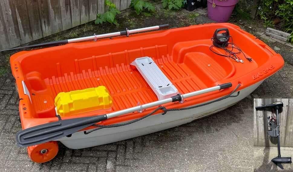 Boot Bic 245 Oranje inclusief fluistermotor, Watersport en Boten, Ophalen, Gebruikt, Overige typen