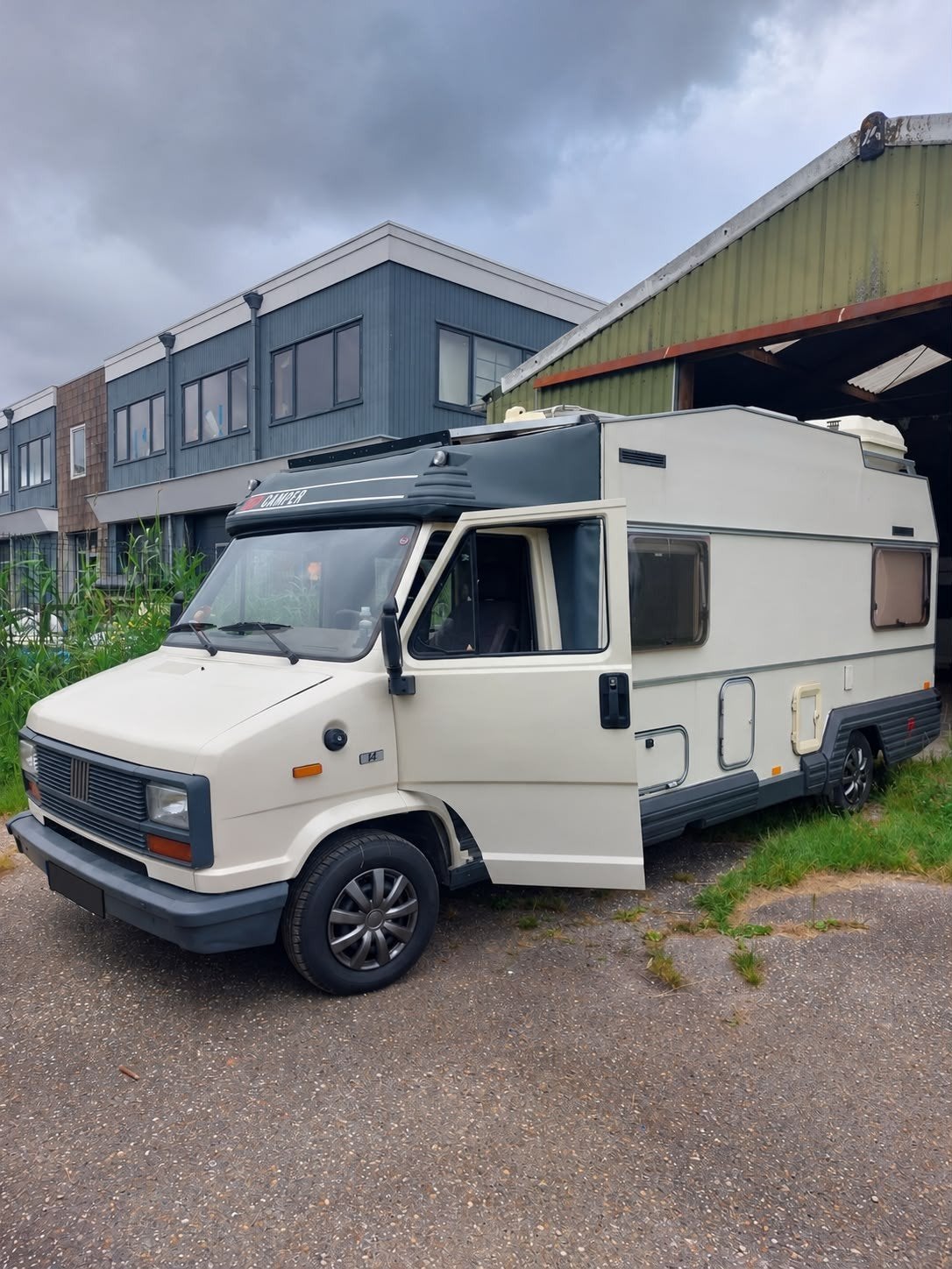 Fiat MC31B KIP camper 1992. Benzine, met lage KM en luifel, Caravans en Kamperen, Integraal, Fiat, Luifel, Handgeschakeld