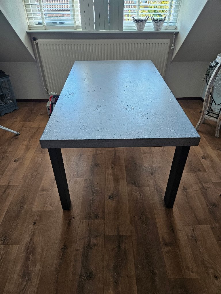 Eettafel, Ophalen, Overige materialen, Gebruikt, 100 tot 150 cm