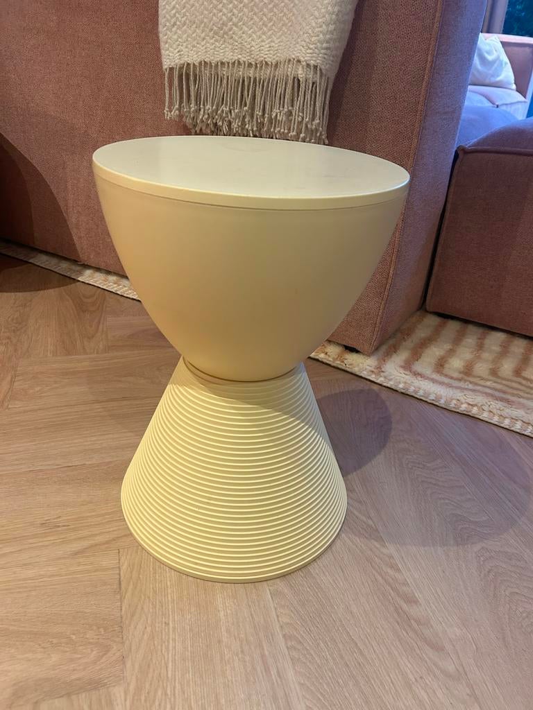 Kartell Stool Prince Aha bijzettafel pastel geel, Minder dan 45 cm, Gebruikt, Ophalen of Verzenden, Overige vormen