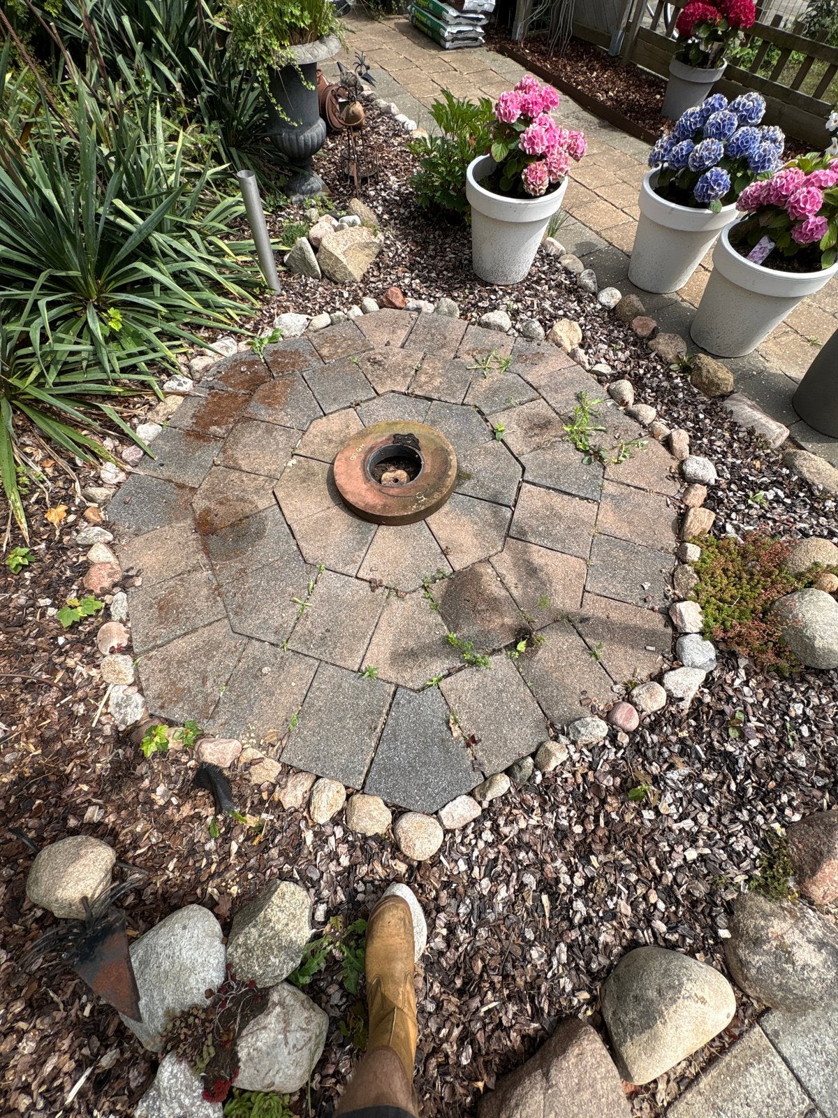 Moet nu weg Gebruikte tegels, 2m x 2m. Vandaag ophalen!, Tuin en Terras, Tegels en Klinkers, Ophalen, Gebruikt, Minder dan 5 m²