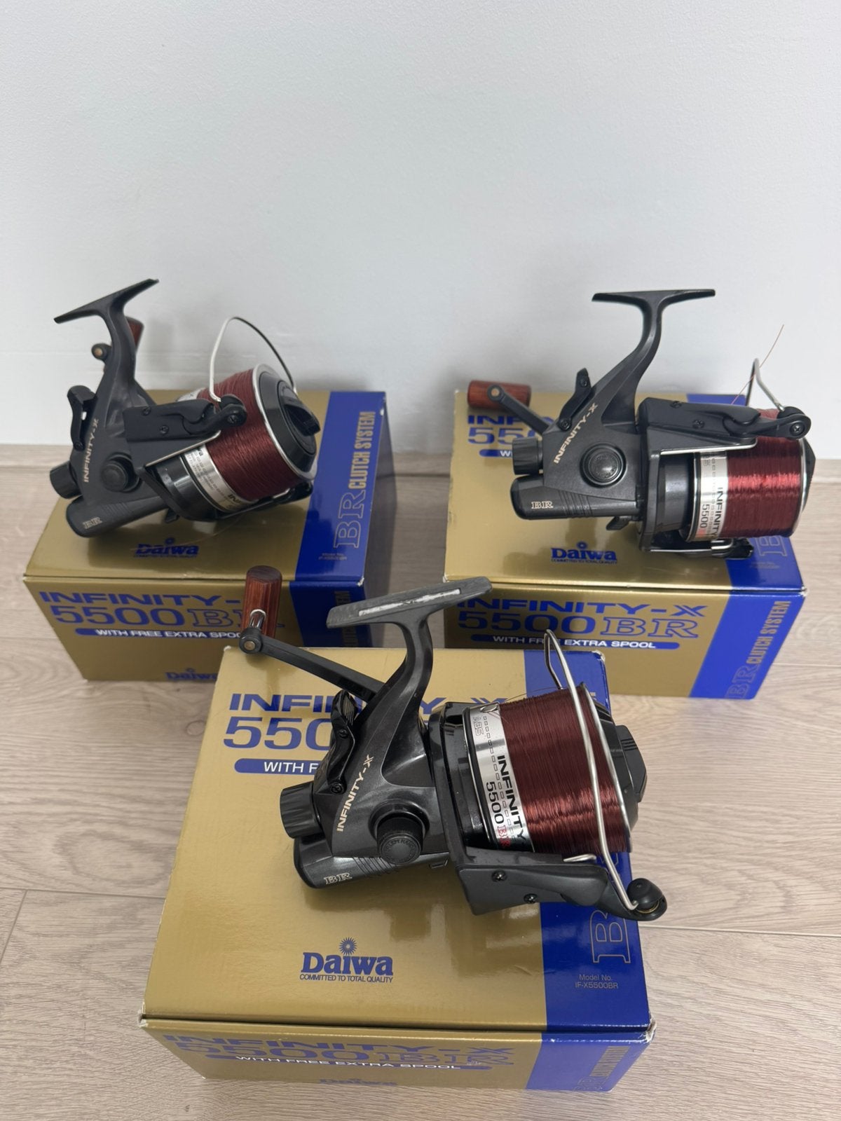 3 X Daiwa Infinity-X 5500 BR met reserve spoelen, Watersport en Boten, Ophalen of Verzenden, Gebruikt, Molen