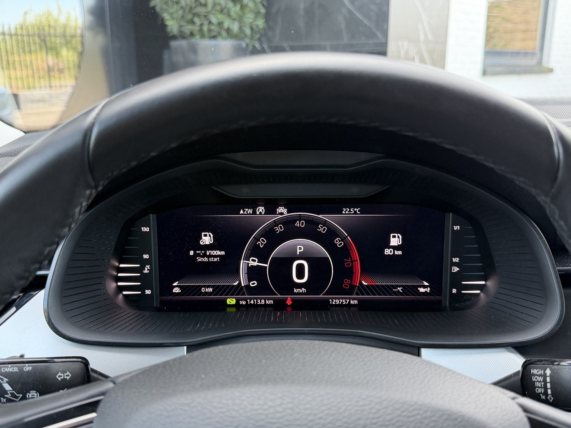 Skoda Kamiq 1.0 TSI Ambition DSG Navi|Carplay|Cruis|LED|Trek, Stof, Gebruikt, Huisgarantie, Met garantie (alle)