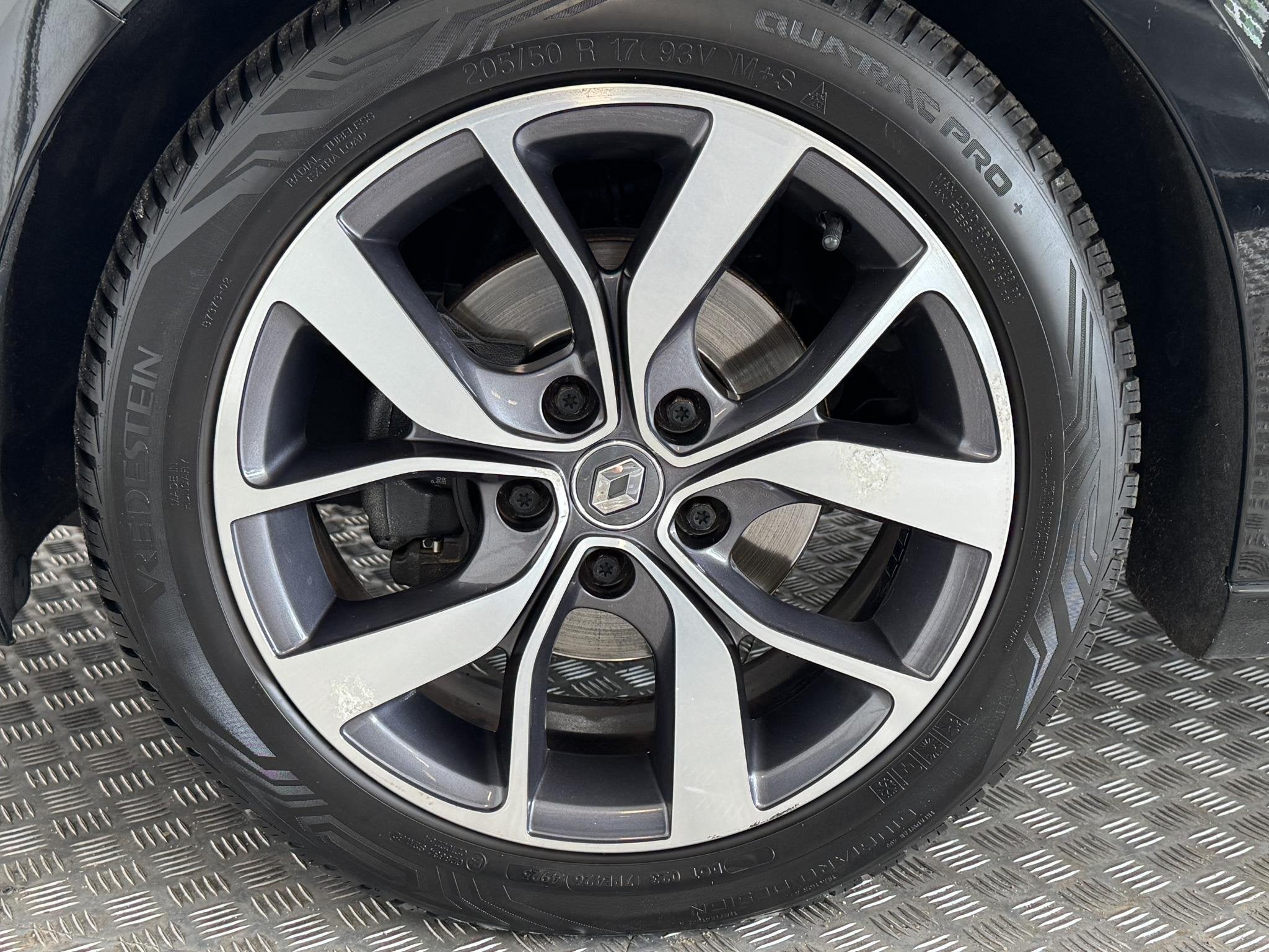 Renault Mégane 1.2 TCe 130pk Bose Trekhaak, Voorwielaandrijving, Gebruikt, Euro 6, Zwart