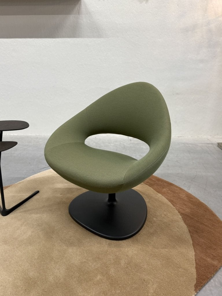 Nieuw Artifort Shark Lounge Draaifauteuils groen stof Stoel, Minder dan 75 cm, Nieuw, Ophalen of Verzenden, Stof