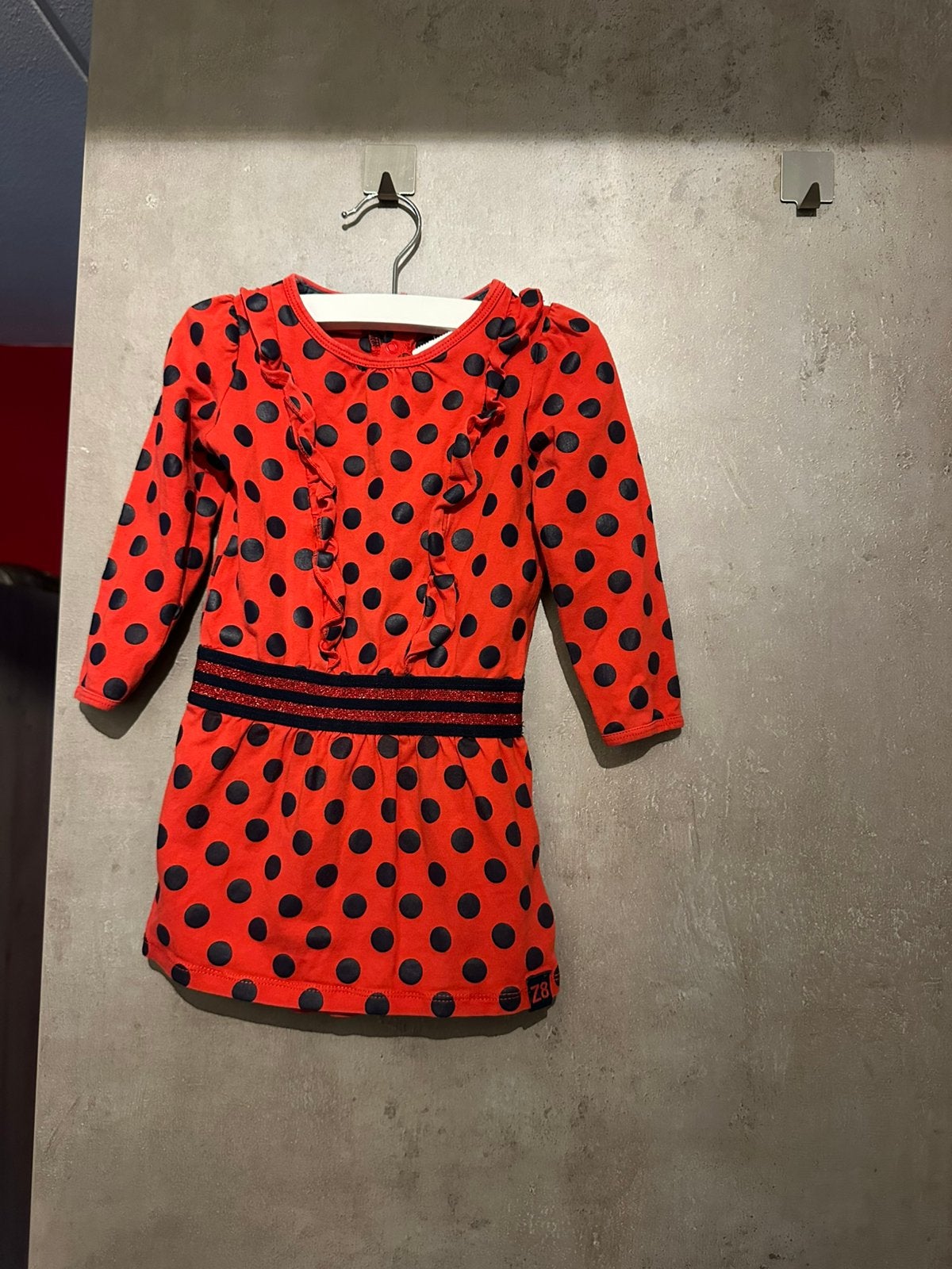 Rood met blauwe stippen jurkje, Ophalen of Verzenden, Zo goed als nieuw, Meisje, Jurkje of Rokje