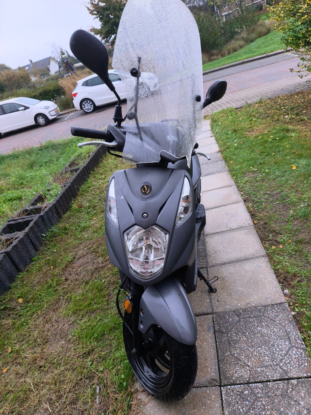 Sym scooter 2016 Inclusief helm, Eén persoon, Ticket of Toegangskaart