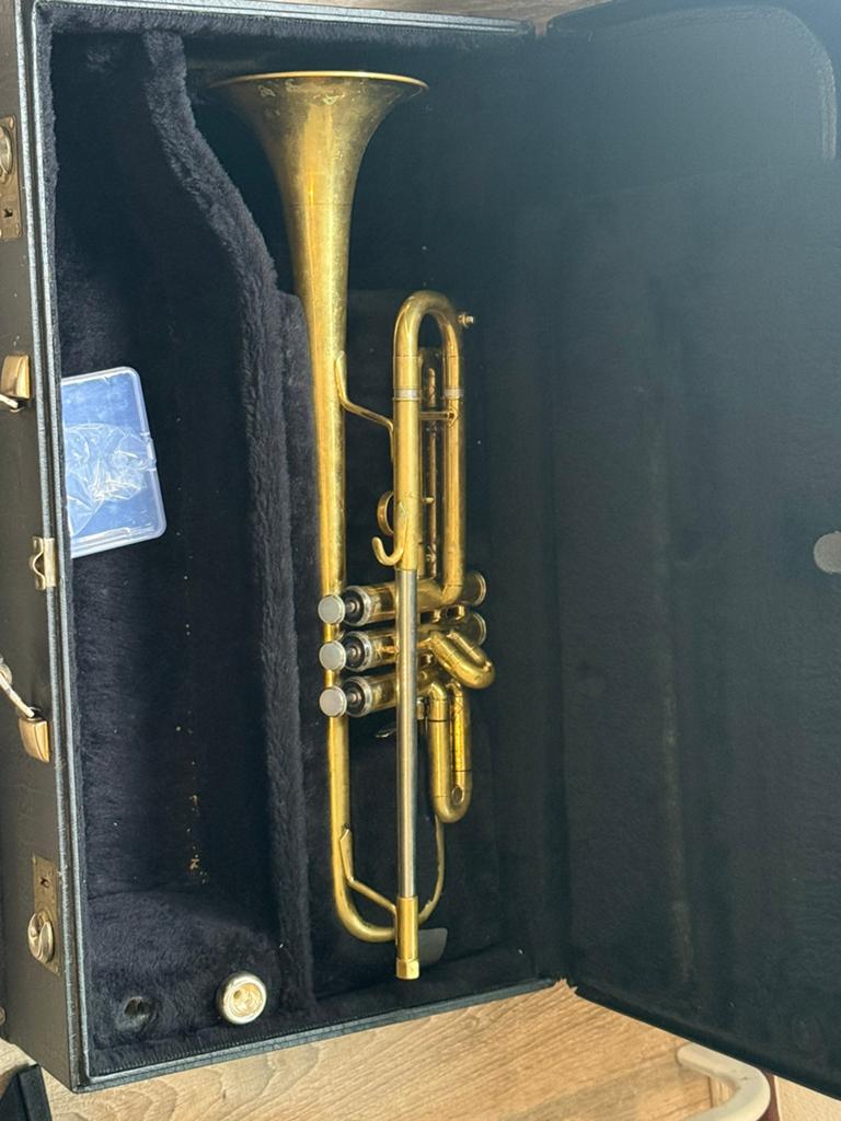 Getzen Eterna LB trompet, Muziek en Instrumenten, Blaasinstrumenten | Trompetten, Ophalen of Verzenden, Gebruikt, Bes-trompet