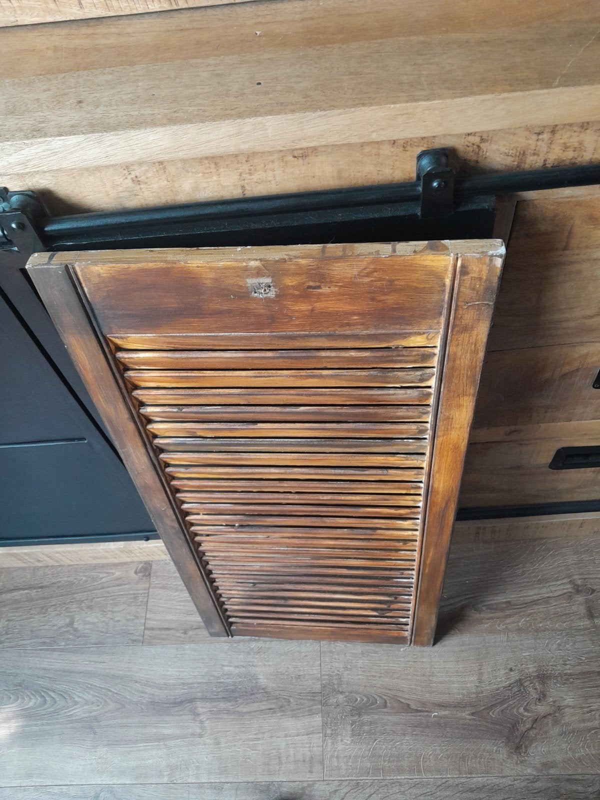 Louvre decoratie luik, Ophalen, Zo goed als nieuw