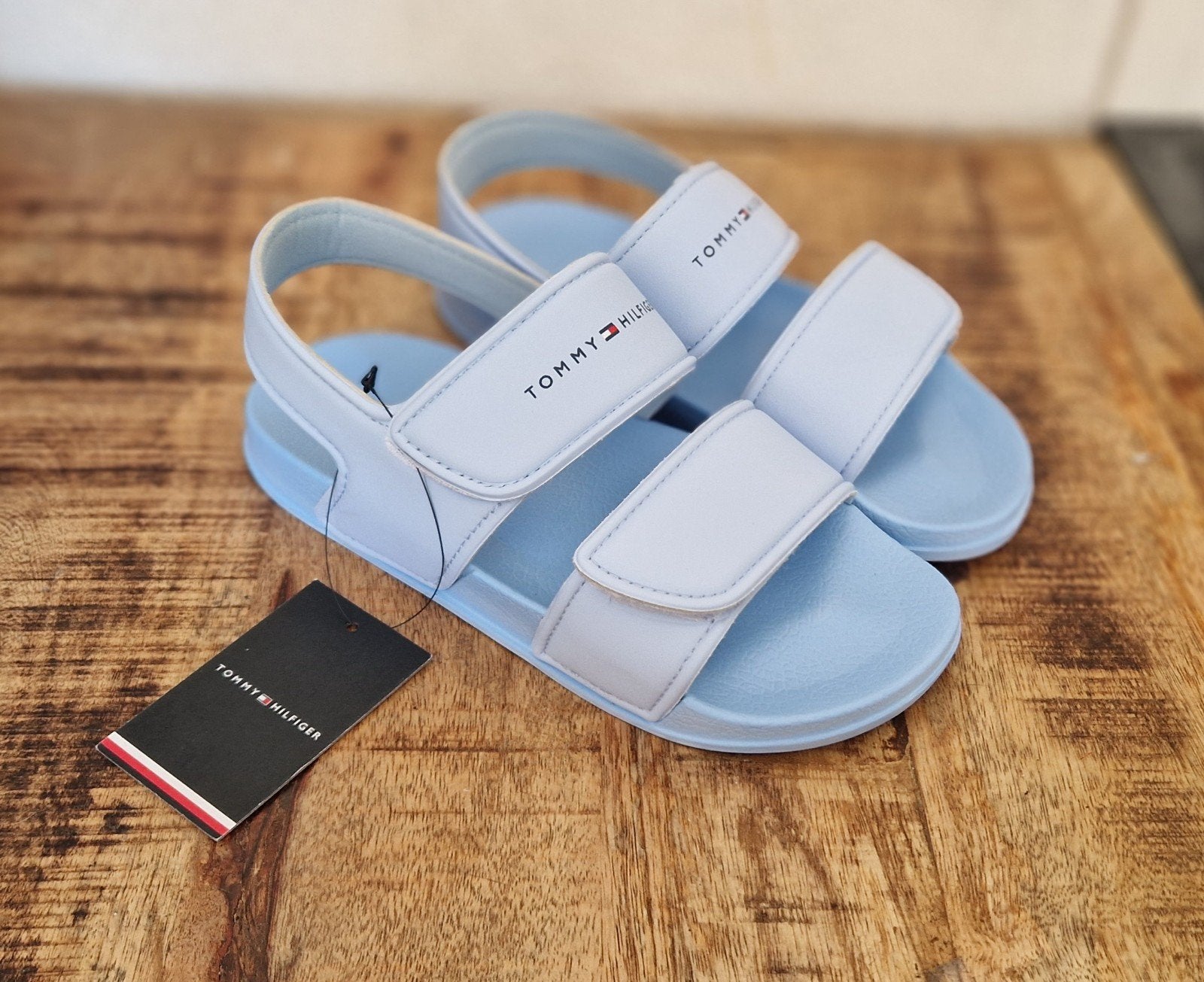 Tommy Hilfiger sandalen maat 32 - Nieuw met kaartje, Jongen of Meisje, Overige typen, Nieuw, Ophalen of Verzenden