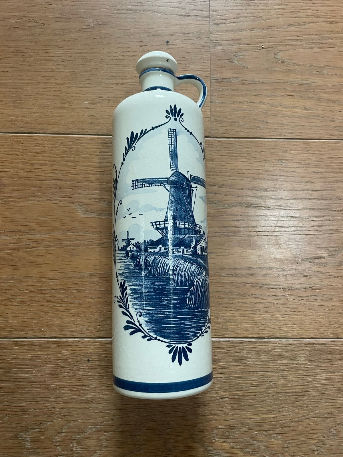 Delfts Blauwe Fles met Molen en Bloemen Decoratie, Antiek en Kunst, Antiek | Vazen, Ophalen of Verzenden
