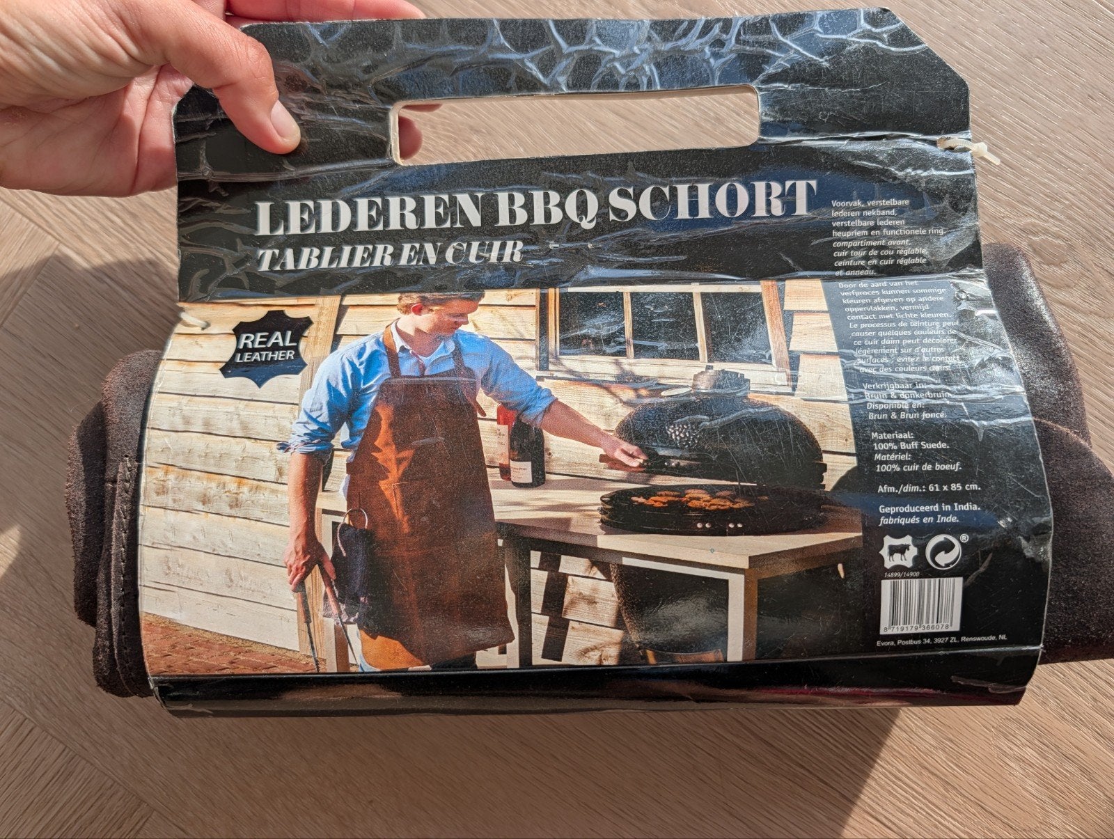NIEUW: BBQ Schort echt leer!, Ophalen of Verzenden, Nieuw, Onbekend
