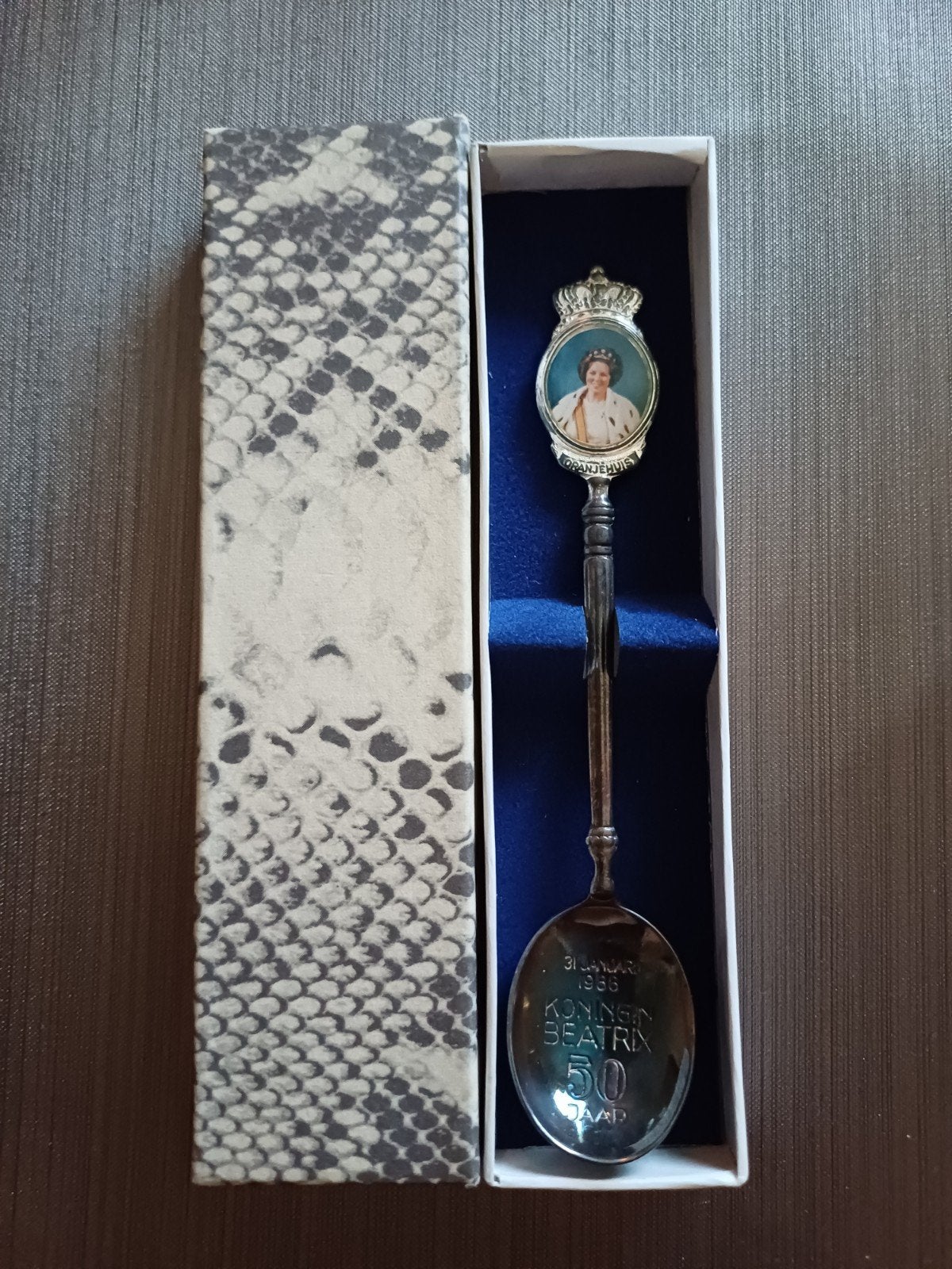 Theelepel; kroning Koningin Beatrix 1980, Ophalen of Verzenden, Nieuw, Speld(je) of Lepel(tje)