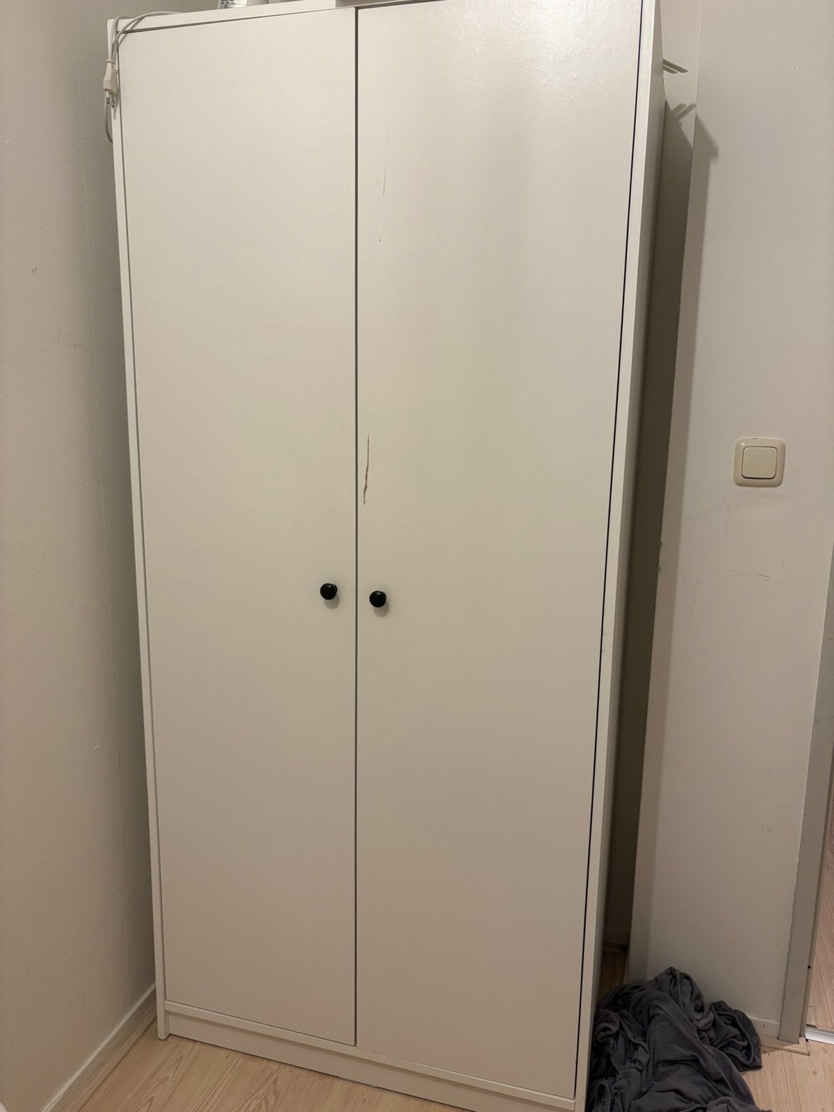 Kledingkast - Gratis af te halen, Ophalen, Met deur(en), Gebruikt, 50 tot 100 cm