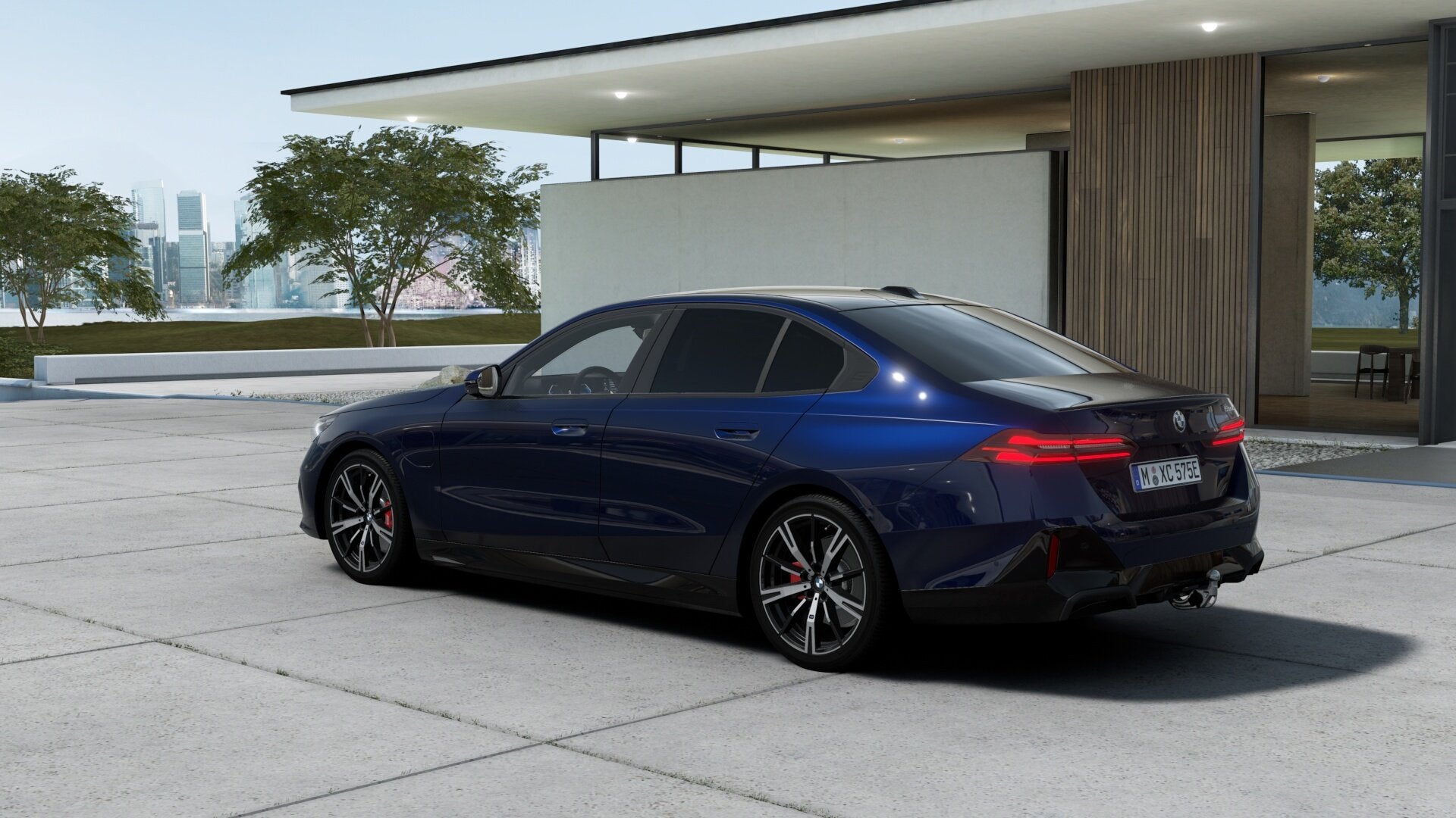 BMW 5 Serie 530e M Sport Automaat / Trekhaak / Panoramadak /, Automaat, Achterwielaandrijving, Blauw, Leder