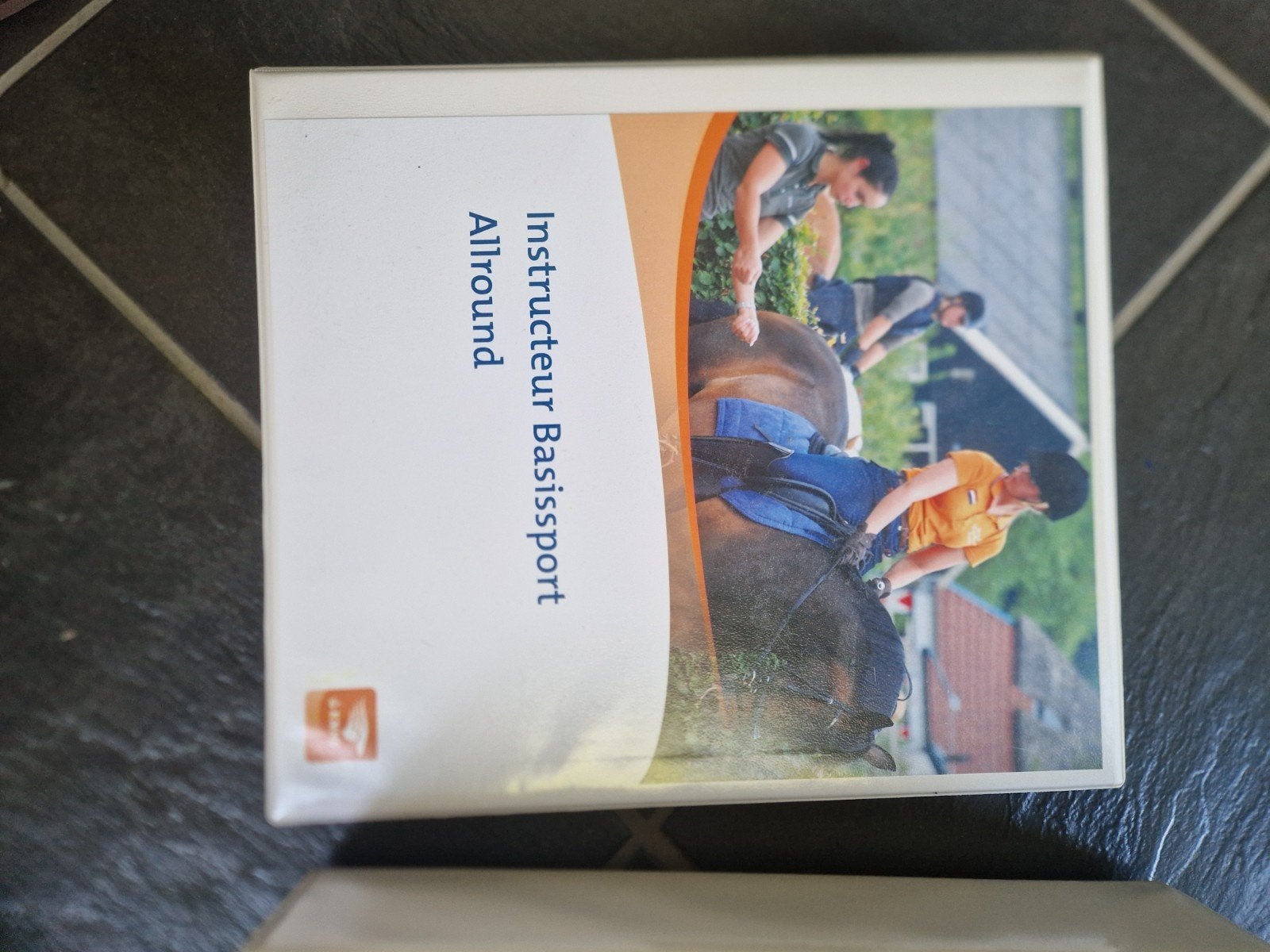 Instructeur Basissport Allround & Aspirant Instructeur KNHS, Ophalen of Verzenden, Zo goed als nieuw, MBO, KNHS
